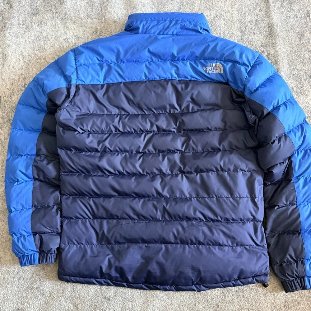 The North Face Men's Two-Tone Blue Puffer Jacket - Picture 4 of 6